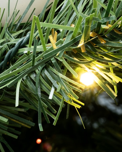 6ft Pre-lit Arbor Vitae Fir Tree